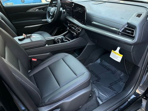 New 2026 Chevrolet Traverse LT w/ Enhanced Driving Package image 16