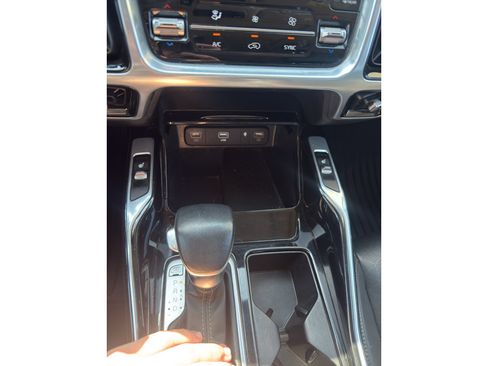 Used 2023 Kia Sorento SX AWD/4WD image 32
