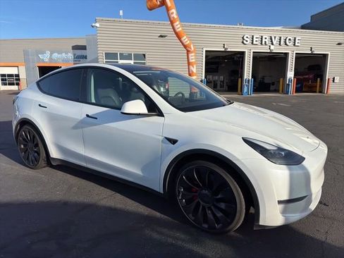 Used 2022 Tesla Model Y Performance AWD/4WD image 8