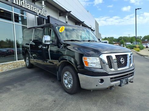 Used 2017 Nissan NV 3500 SL RWD image 8