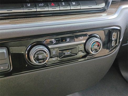 Certified 2024 Chevrolet Silverado 2500 LT image 15