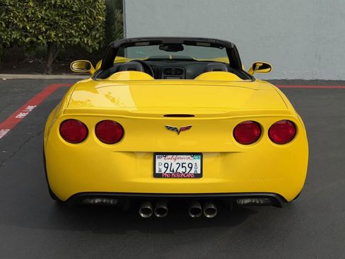 Used 2013 Chevrolet Corvette 427 w/ 1SB Preferred Equipment Group image 8