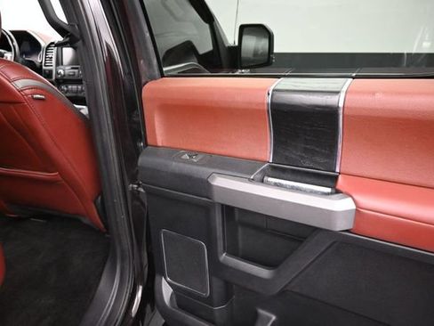 Used 2018 Ford F150 Platinum w/ Equipment Group 701A Luxury AWD/4WD image 18