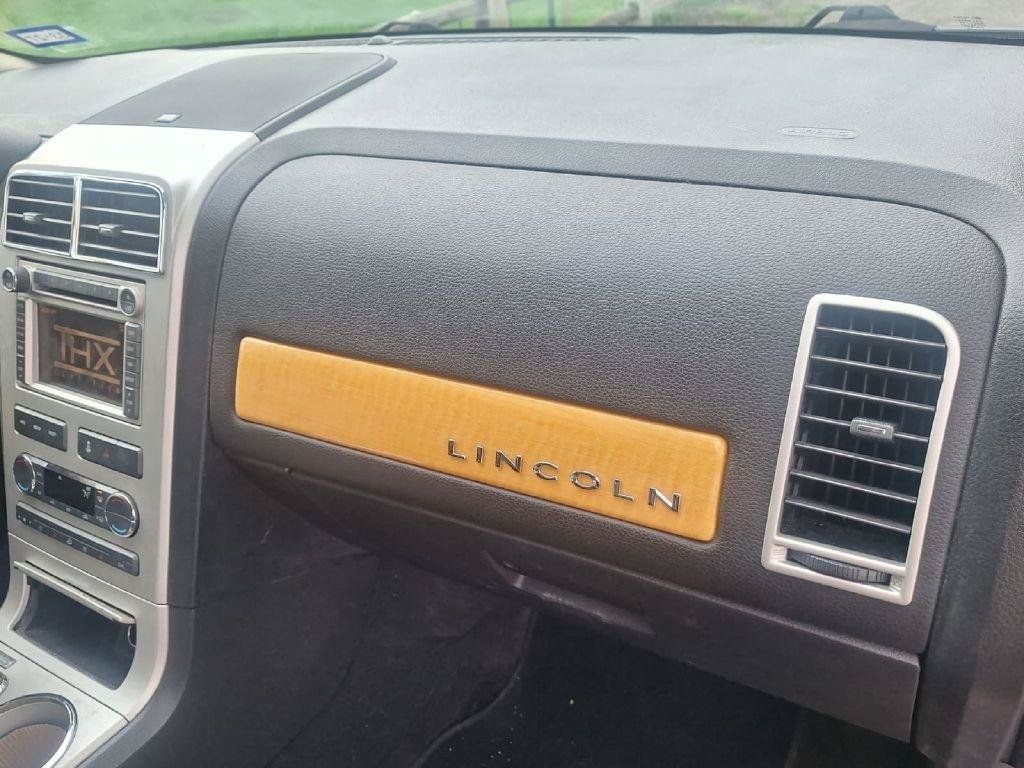 Used 2008 Lincoln MKX AWD image 8