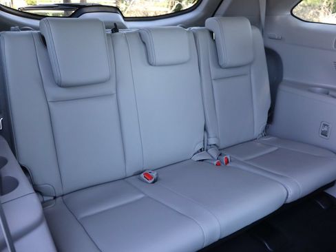 Used 2014 Toyota Highlander Limited FWD image 22