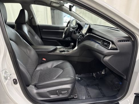 Used 2024 Toyota Camry XSE FWD image 28