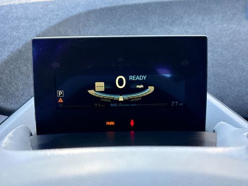 Used 2017 BMW i3 w/ Range Extender image 24