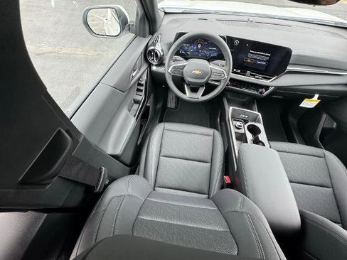 New 2026 Chevrolet Equinox LT w/ Convenience Package II image 43