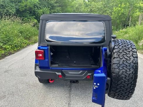 Used 2019 Jeep Wrangler Unlimited Rubicon AWD/4WD image 17