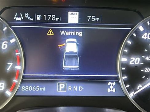 Used 2023 Nissan Titan Platinum Reserve w/ Moonroof Package AWD/4WD image 18