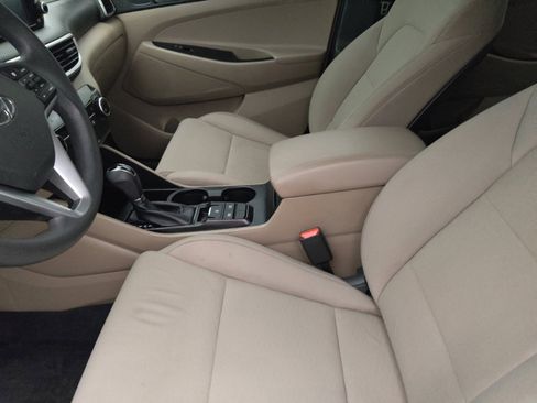 Used 2019 Hyundai Tucson SE w/ Cargo Package FWD image 17