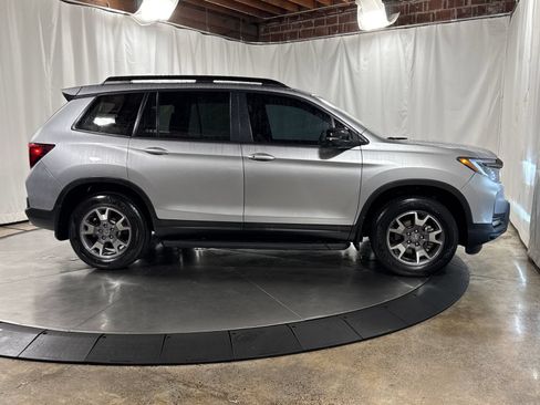 Certified 2022 Honda Passport TrailSport image 9
