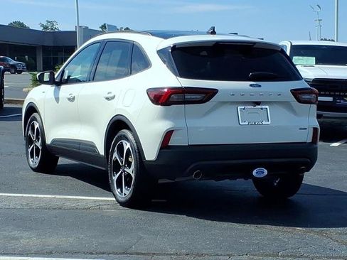 Certified 2025 Ford Escape ST-Line Select w/ Class II Trailer Tow Package AWD/4WD image 3