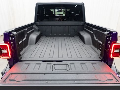 New 2026 Jeep Gladiator Willys image 8