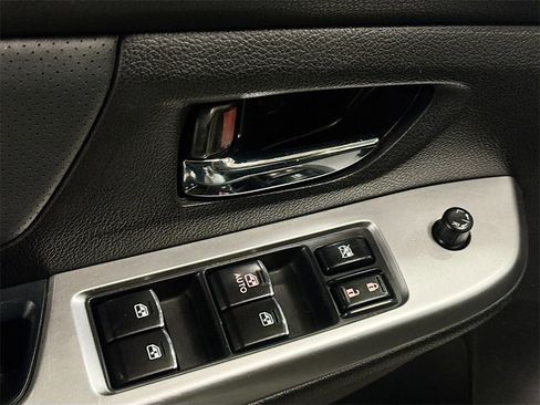 Used 2016 Subaru Crosstrek 2.0i Limited image 20