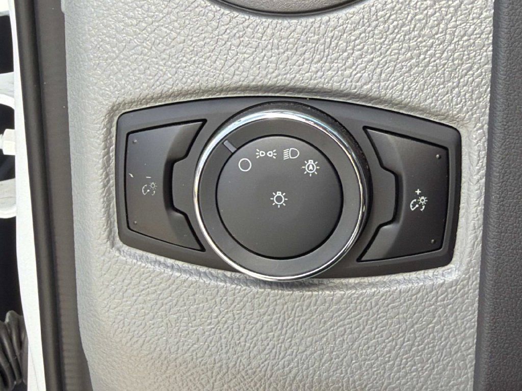 New 2027 Ford E-450 and Econoline 450 Super Duty w/ Interior Upgrade Package RWD image 27