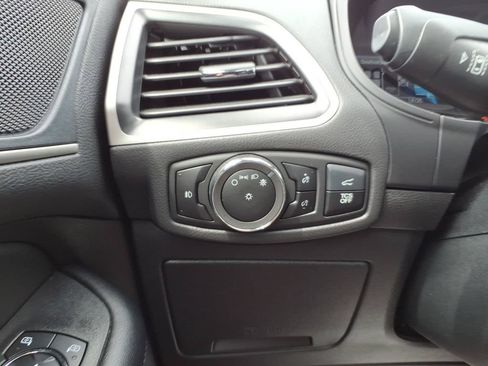 Certified 2023 Ford Edge SEL w/ Convenience Package AWD/4WD image 15