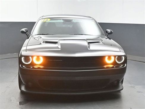 Used 2016 Dodge Challenger R/T Scat Pack image 3