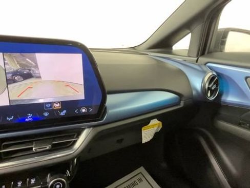 Used 2025 Chevrolet Equinox EV LT w/ Convenience Package FWD image 36