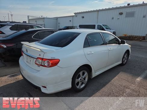 Used 2013 Toyota Corolla S FWD image 4