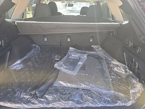 Used 2025 Subaru Outback Premium image 21