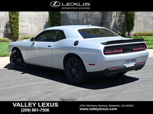 Used 2020 Dodge Challenger SXT w/ Blacktop Package AWD/4WD image 4