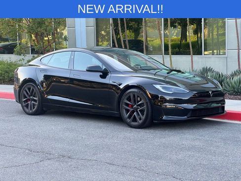 Used 2024 Tesla Model S Plaid image 3