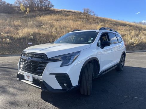 Certified 2025 Subaru Ascent Bronze Edition w/ Popular Package #2 image 3