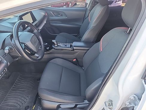 Used 2023 Toyota Prius Prime SE image 10