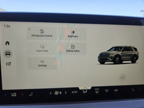 Used 2025 Ford Explorer Active image 25