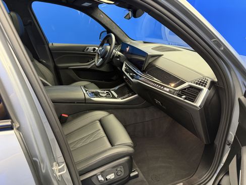 Used 2024 BMW X5 xDrive40i w/ M Sport Package AWD/4WD image 23