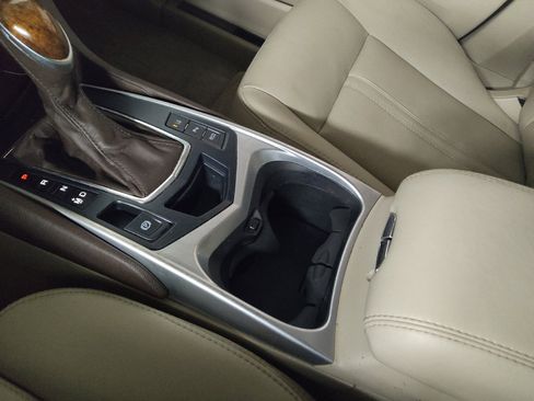 Used 2016 Cadillac SRX Luxury w/ Driver Awareness Package image 26