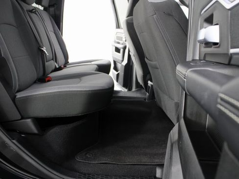 Used 2024 RAM 2500 Big Horn w/ Bed Utility Group image 18