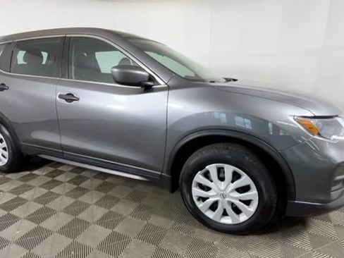 Used 2020 Nissan Rogue S AWD/4WD image 2