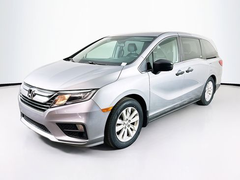 Used 2019 Honda Odyssey LX image 3