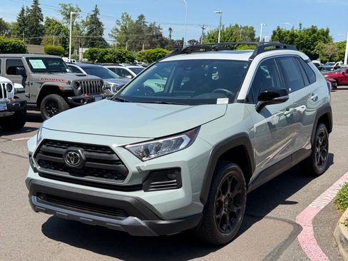 Used 2021 Toyota RAV4 TRD Off-Road w/ TRD Off-Road Weather Package AWD/4WD image 4