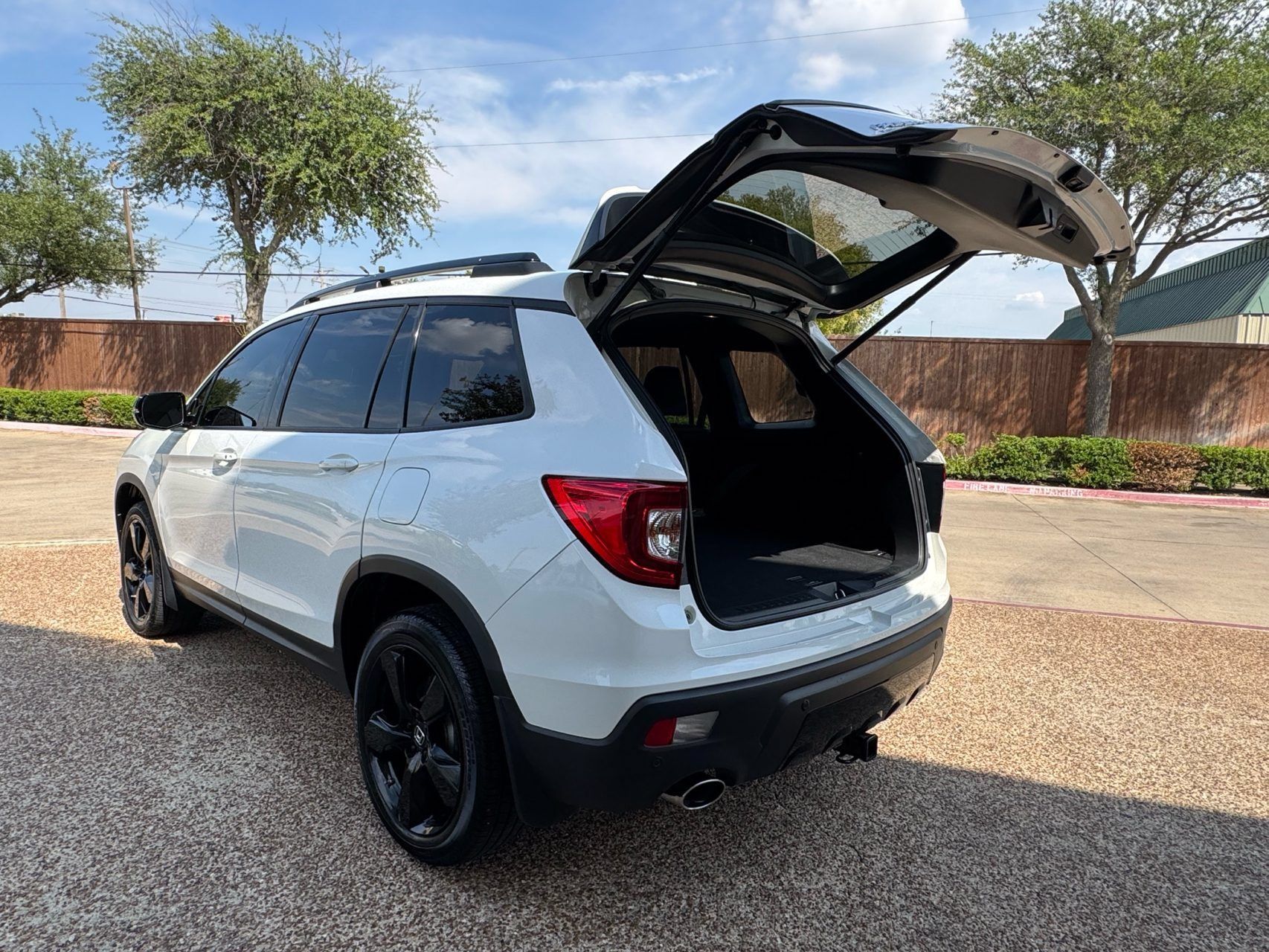 Used 2021 Honda Passport Elite image 14