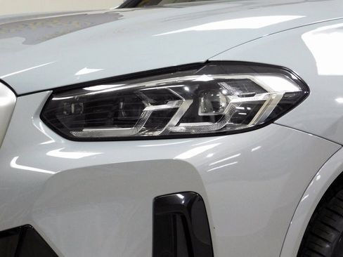 Used 2023 BMW X4 xDrive30i image 14
