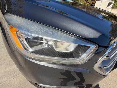 Used 2017 Ford Escape SE w/ Equipment Group 201A image 11