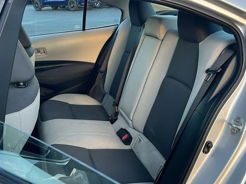 Certified 2023 Toyota Corolla LE image 25