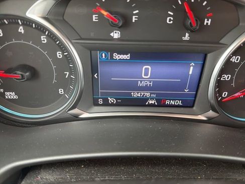 Used 2023 Chevrolet Equinox LT w/ LPO, Floor Liner Package FWD image 40