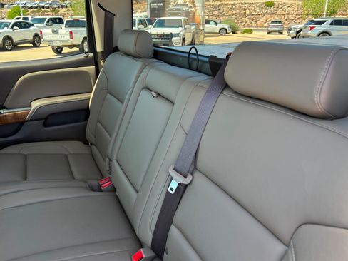 Used 2018 GMC Sierra 1500 SLT w/ SLT Premium Package image 21