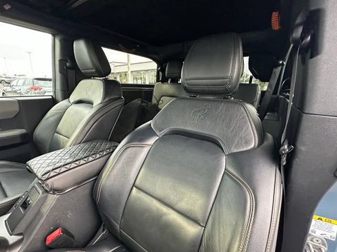 Used 2023 Ford Bronco Badlands w/ Sasquatch Package AWD/4WD image 30