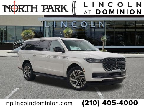 New 2026 Lincoln Navigator L Premier AWD/4WD image 1