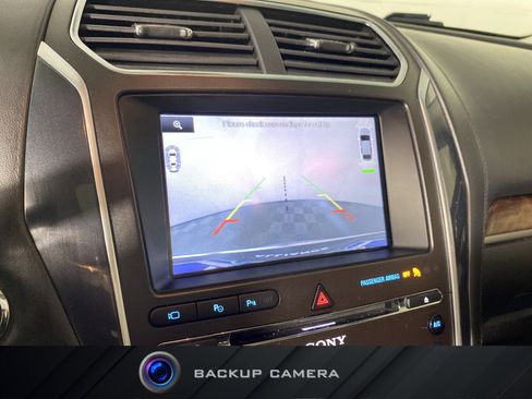 Used 2016 Ford Explorer Platinum image 6