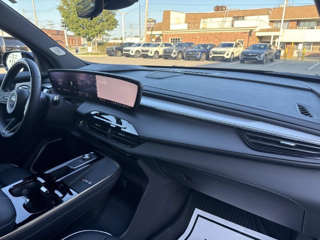 Used 2026 Buick Enclave Avenir AWD/4WD image 22