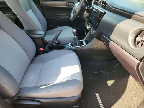 Used 2018 Toyota Corolla SE FWD image 14