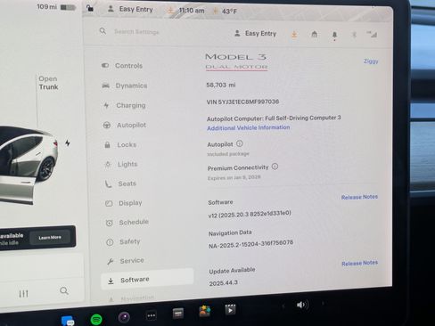 Used 2021 Tesla Model 3 Performance image 20