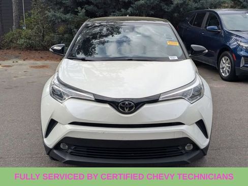Used 2019 Toyota C-HR XLE image 12