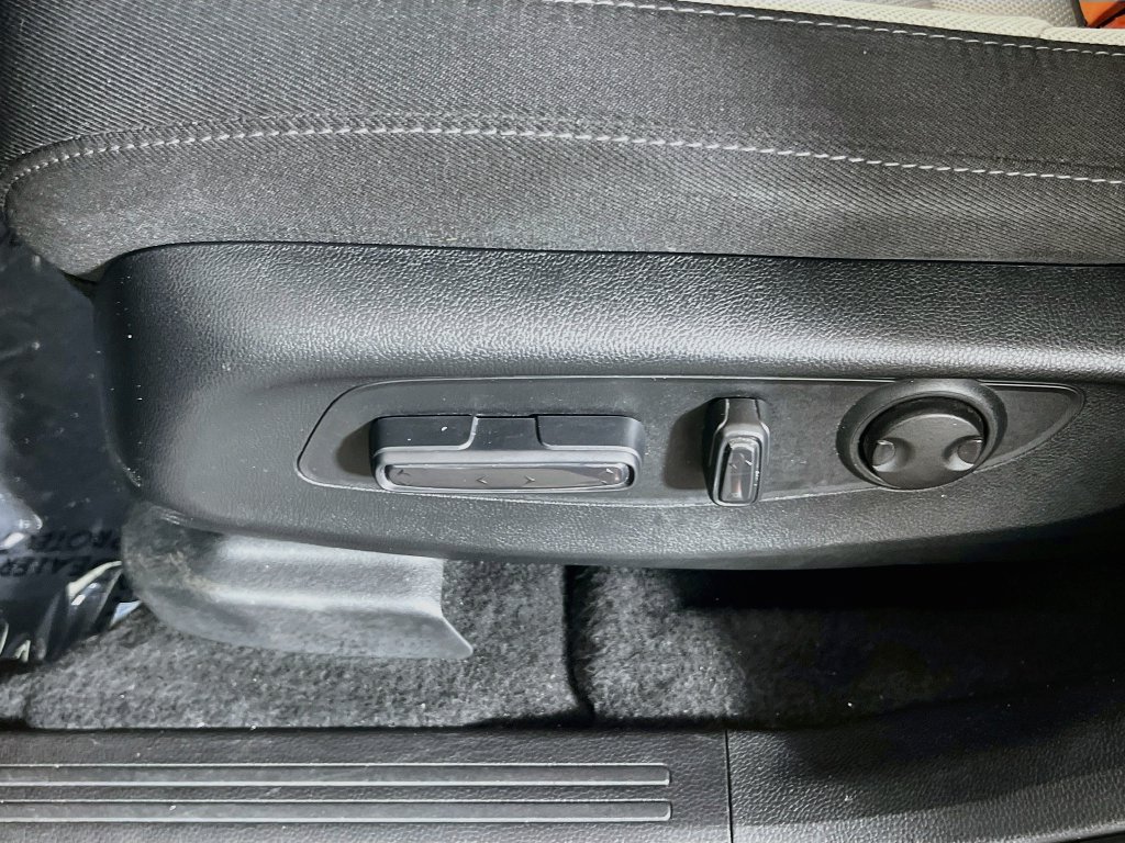Used 2024 Honda CR-V EX image 17